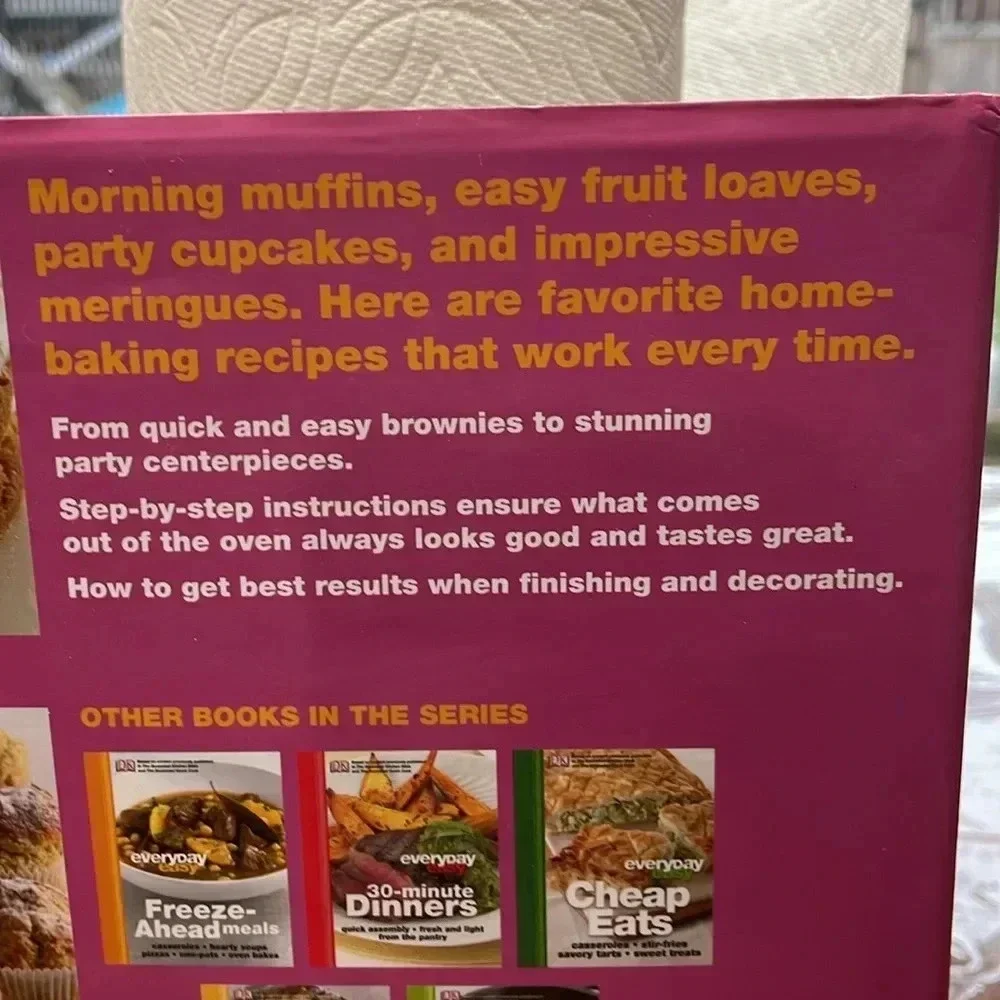Every day easy cakes & cupcakes recipe book